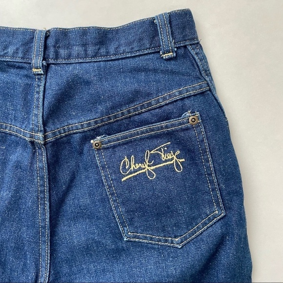 Vintage Cheryl Tiegs Medium to Dark Wash Denim Straight Leg Jeans 12 - Picture 1 of 13